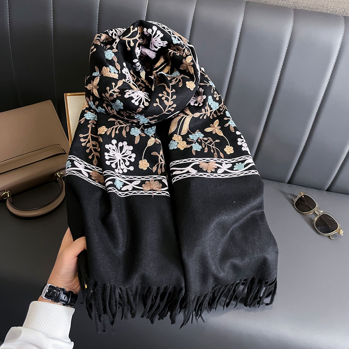 New Winter Warm Cashmere Scarf - Embroidery Pashmina recension och pris