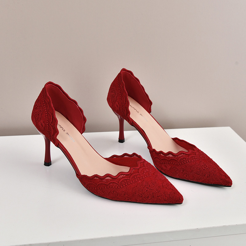 Luxury Red White Lace Embroide - Embroidery Red recension och pris