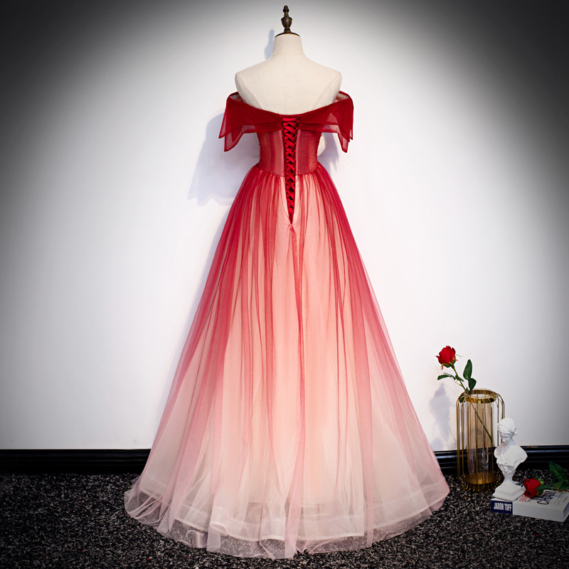 Strap Toast Dress for Bride 20 - Embroidery Red recension och pris