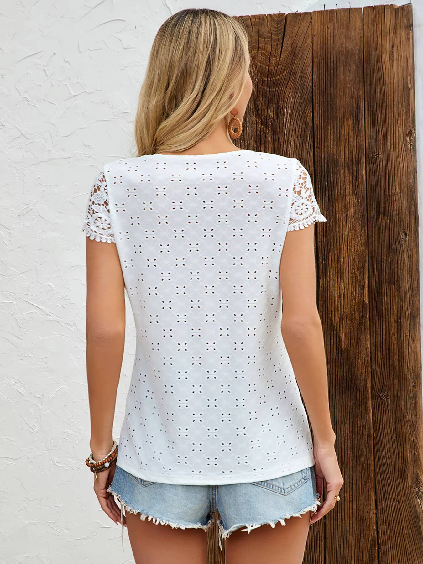 Women's T-Shirt Spring Summer  - Embroidery Eyelet recension och pris