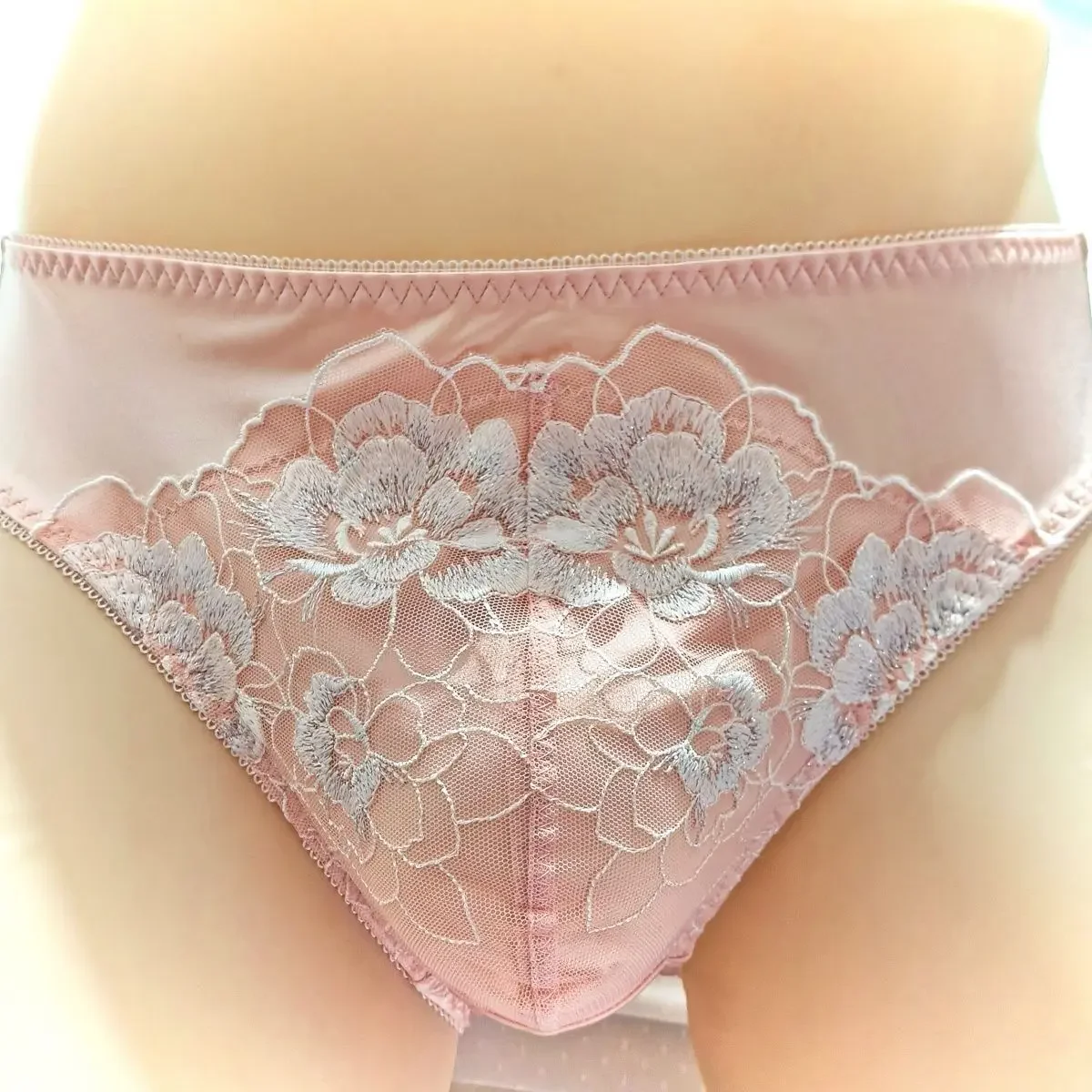 Man's Lace Embroidery Pink Bri - Embroidery Underwear recension och pris