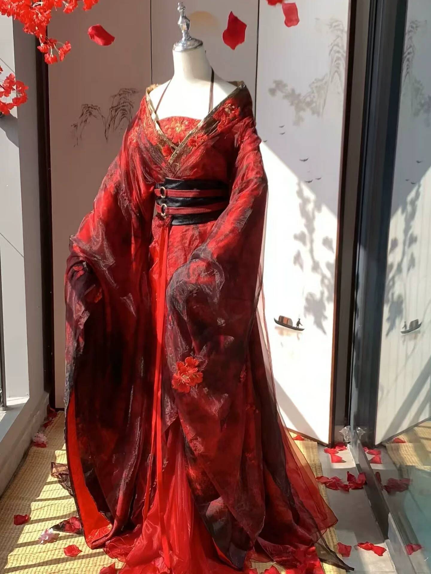 New Datura Red Hanfu Women Anc - Embroidery Red recension och pris