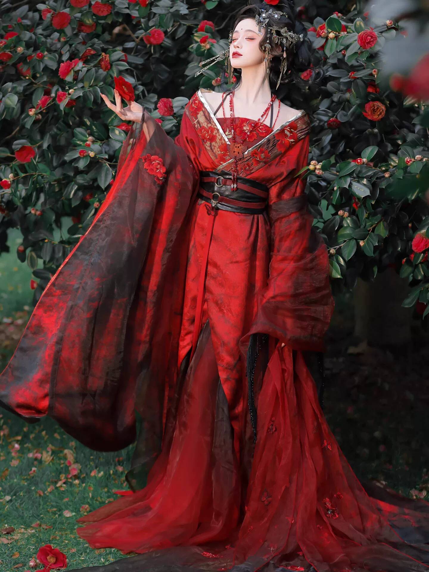 New Datura Red Hanfu Women Anc - Embroidery Red recension och pris