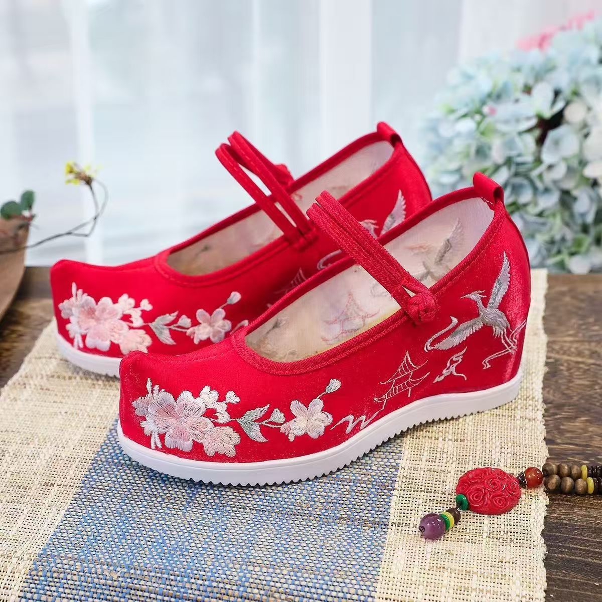 Women Increased Internal Embro - Embroidery Red recension och pris