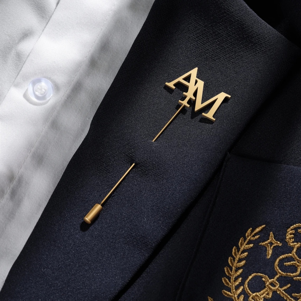 Custom Initials Brooch Men Sta - Embroidery Names recension och pris