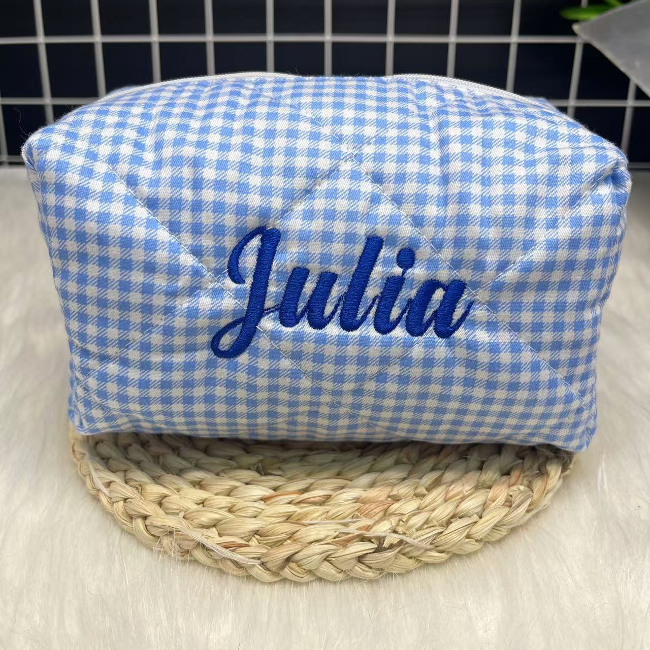 Large Capacity Striped Cosmeti - Embroidery Names recension och pris
